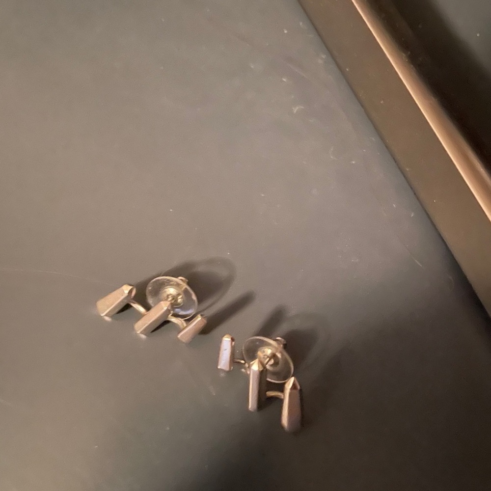 Kendra Scott ear climbers
